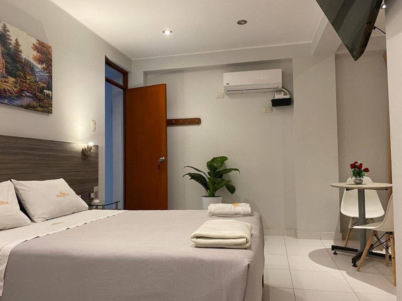 Millennium Hotel Corporative San Vicente de Cañete Exteriér fotografie